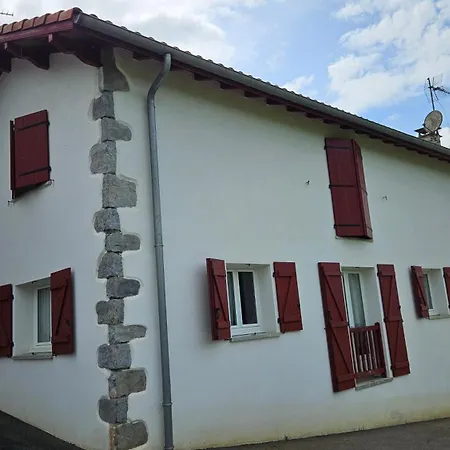 Maison A La Campagne * Larceveau-Arros-Cibits